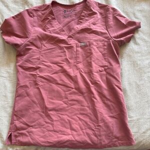figs scrub one pocket top